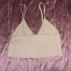 Basic triangle crop top